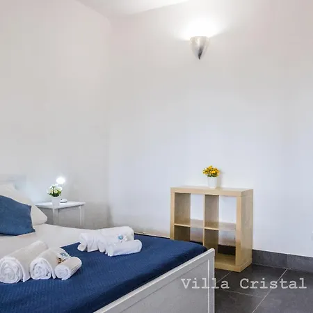 招待所 Cristal - *